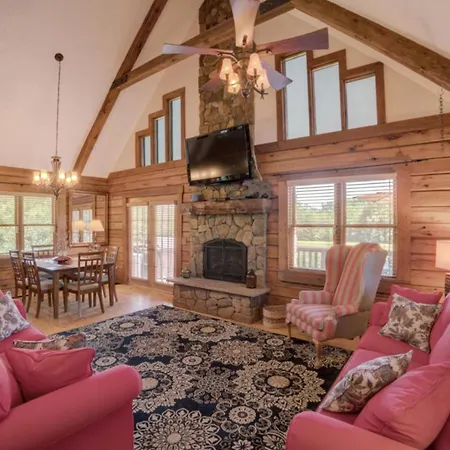 Villa Relaxing Equestrian Retreat With Full Amenities